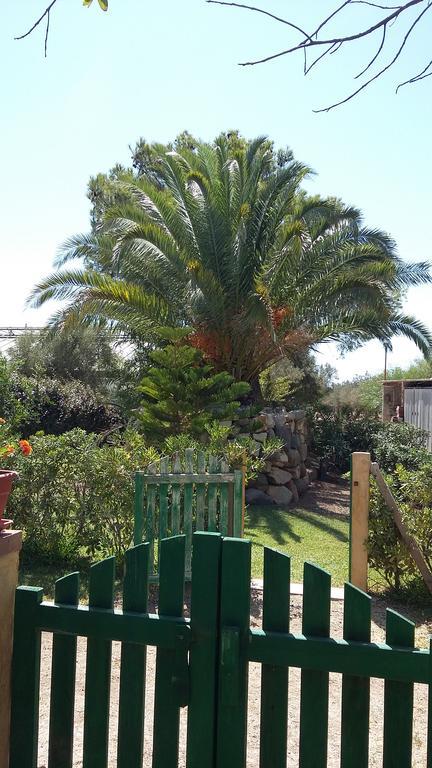 La Contea Bed & Breakfast Sant'Anna Arresi Exterior photo