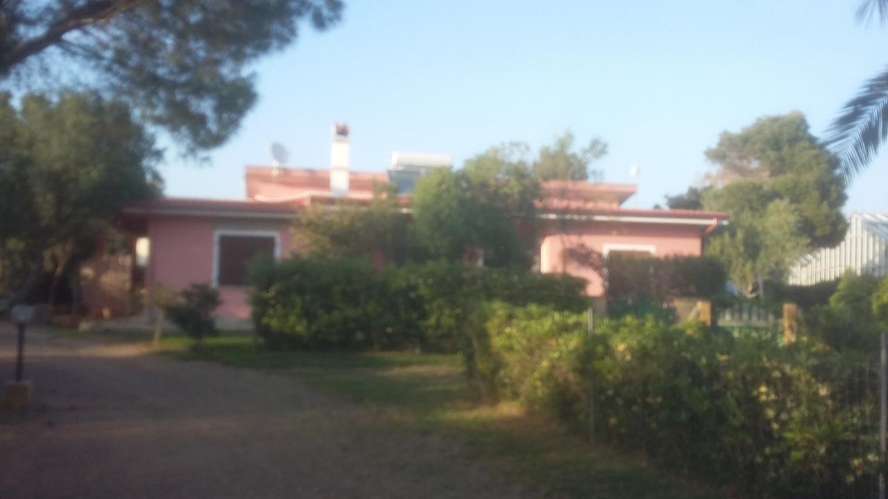La Contea Bed & Breakfast Sant'Anna Arresi Exterior photo